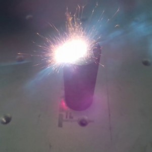 Волоконный лазер выборка стали - YouTube