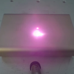 Видео - маркировка на алюминиевом зарядном устройстве Asus